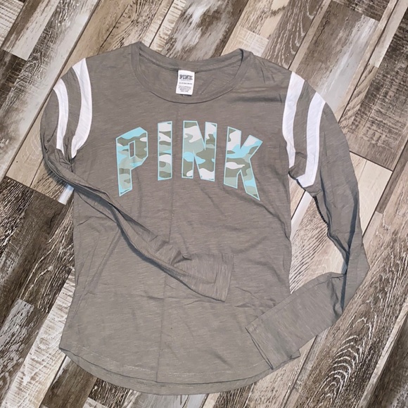 PINK Victoria's Secret Tops - Long sleeve PINK tee size XS